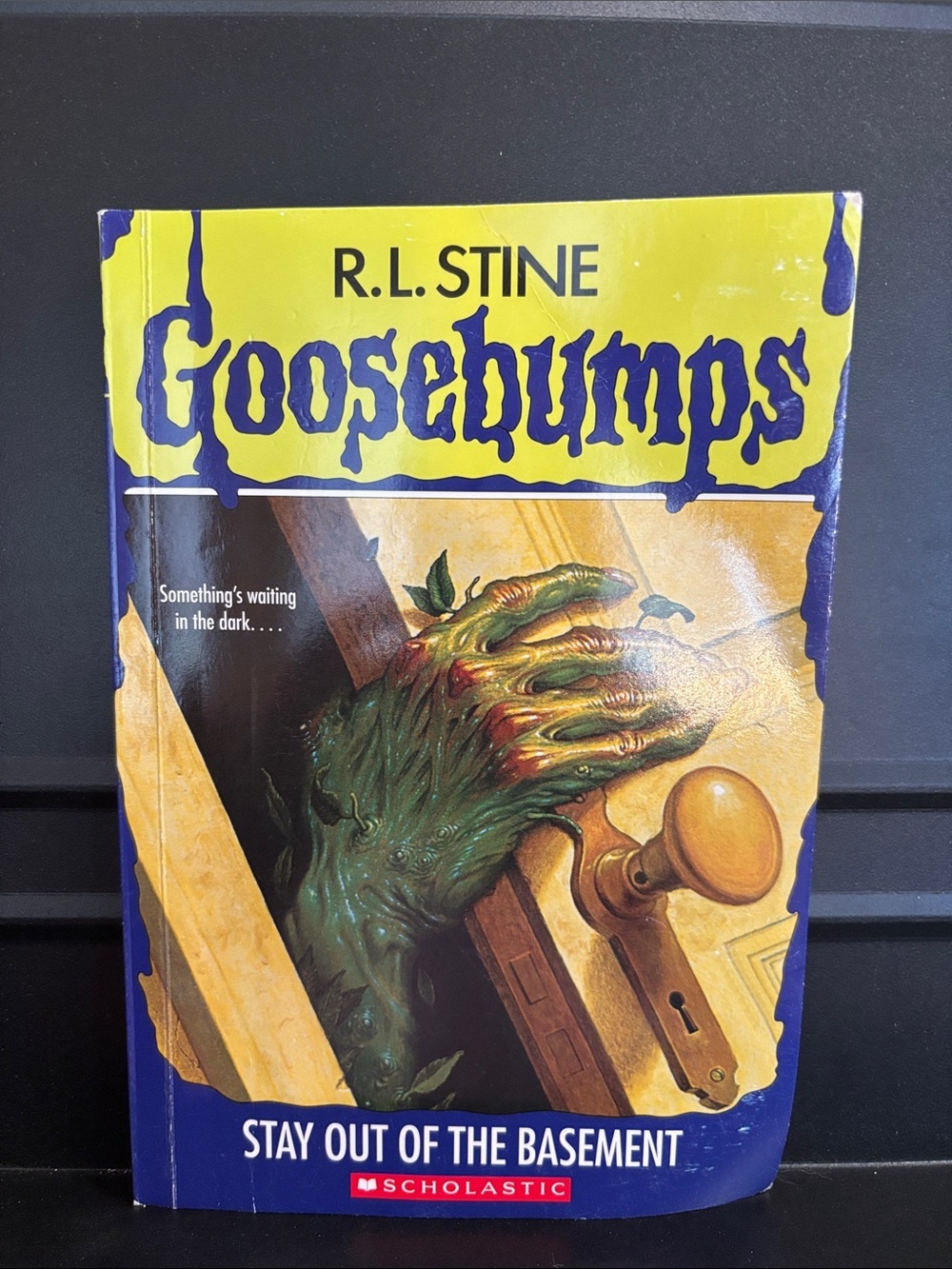 📚 2 Boom Bundle Goosebumps by R.L.Stine 👻 - Picture 2 of 7
